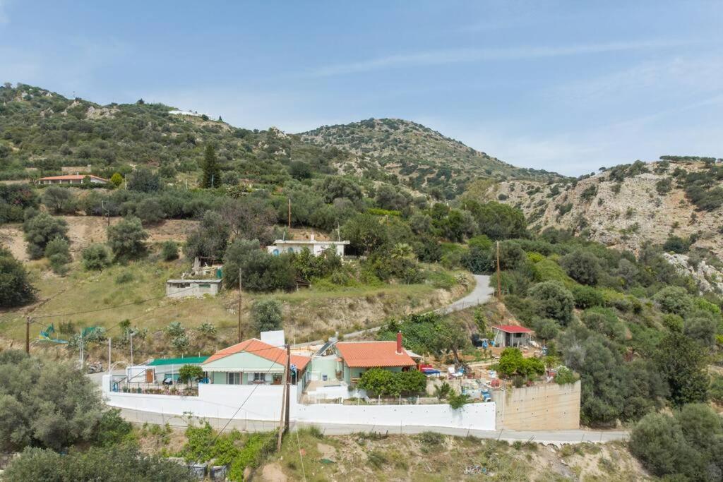 דירות הרקליון Old Castle & Mountain Wiew מראה חיצוני תמונה